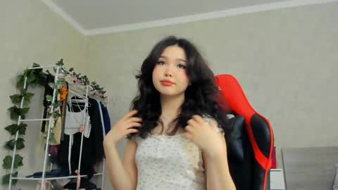 Snapshot of wastforu chatting on 02.19.25 wastforu online show from 02.19.25