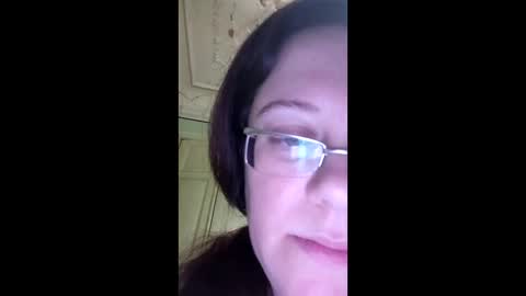 Snapshot of webgirl2 chatting on 12.12.24 Marina online show from 12.12.24