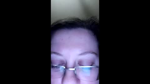 Snapshot of webgirl2 chatting on 12.27.24 Marina online show from 12.27.24