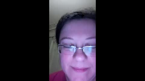 Snapshot of webgirl2 chatting on 12.28.24 Marina online show from 12.28.24