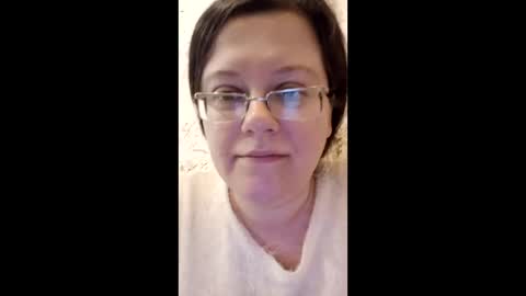 Snapshot of webgirl2 chatting on 01.15.25 Marina online show from 01.15.25