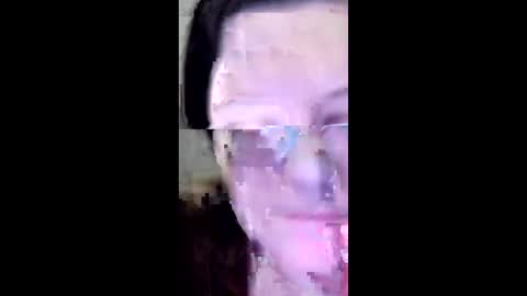 Snapshot of webgirl2 chatting on 02.04.25 Marina online show from 02.04.25