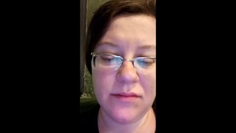 Snapshot of webgirl2 chatting on 02.12.25 Marina online show from 02.12.25