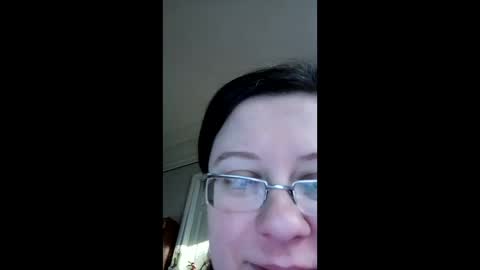 Snapshot of webgirl2 chatting on 03.05.25 Marina online show from 03.05.25