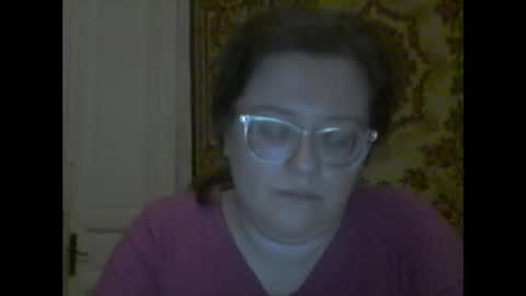 Snapshot of webgirl2 chatting on 09.18.25 Marina online show from 09.18.25