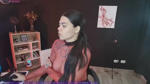 Snapshot of wednesdayfriday chatting on 12.17.24 Wednesday   Please help me to reach 111 thumbs up online show from 12.17.24