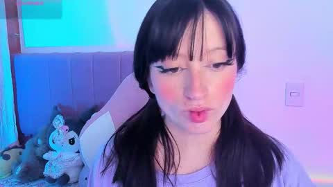 Snapshot of wenstacie_ chatting on 10.01.25 Wenstacie INDEPENDENT MODEL online show from 10.01.25