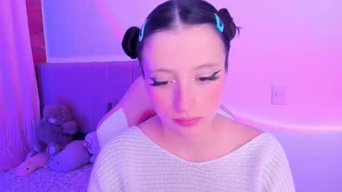 Snapshot of wenstacie_ chatting on 10.05.25 Wenstacie INDEPENDENT MODEL online show from 10.05.25