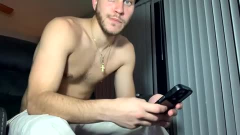 Snapshot of wentbrokeonstrippers chatting on 12.04.24 Topjitt online show from 12.04.24