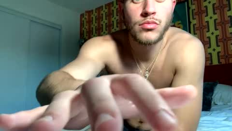 Snapshot of wentbrokeonstrippers chatting on 12.21.24 Topjitt online show from 12.21.24