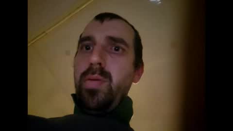 Snapshot of what1247 chatting on 11.12.25 what1247 online show from 11.12.25