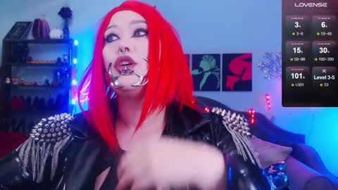Snapshot of wickedxqueen chatting on 12.23.24 Laura  online show from 12.23.24