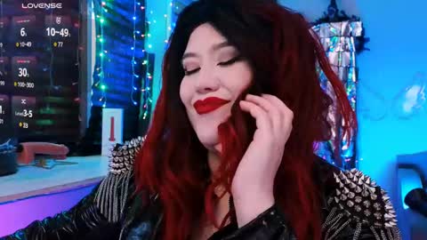 Snapshot of wickedxqueen chatting on 02.19.25 Laura  online show from 02.19.25