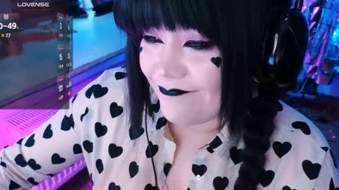 Snapshot of wickedxqueen chatting on 02.20.25 Laura  online show from 02.20.25