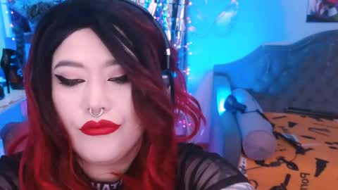 Snapshot of wickedxqueen chatting on 02.25.25 Laura  online show from 02.25.25