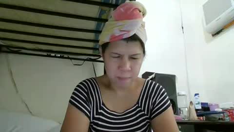 Snapshot of wildbrownchick69 chatting on 01.24.25 WildChick online show from 01.24.25