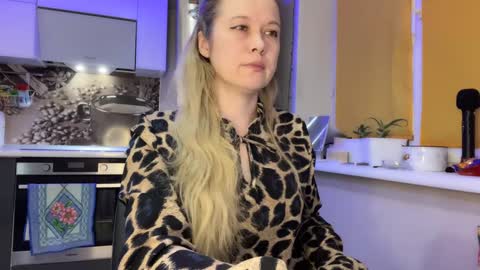 Olivia online show from 01.07.25