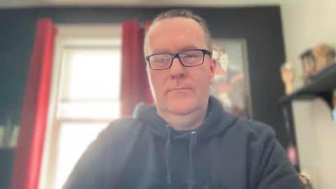 Snapshot of wintyr chatting on 02.19.25 wintyr online show from 02.19.25