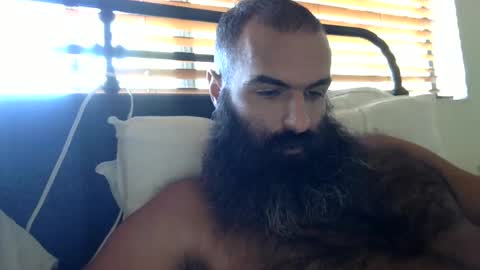 Snapshot of woof_wolf37 chatting on 10.15.25 woof_wolf37 online show from 10.15.25