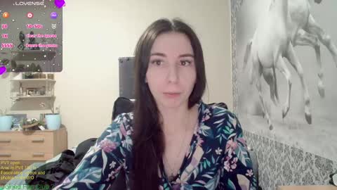 Snapshot of wow_porno_ chatting on 01.12.25 Anna  online show from 01.12.25