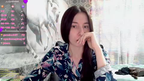 Snapshot of wow_porno_ chatting on 02.11.25 Anna  online show from 02.11.25