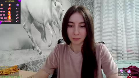 Snapshot of wow_porno_ chatting on 02.24.25 Anna  online show from 02.24.25