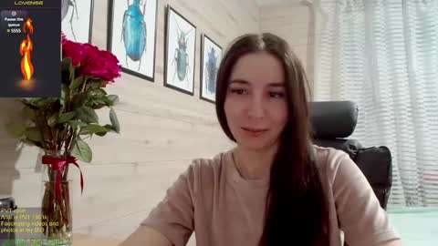 Snapshot of wow_porno_ chatting on 03.10.25 Anna  online show from 03.10.25