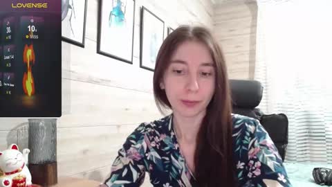 Snapshot of wow_porno_ chatting on 09.23.25 Anna  online show from 09.23.25