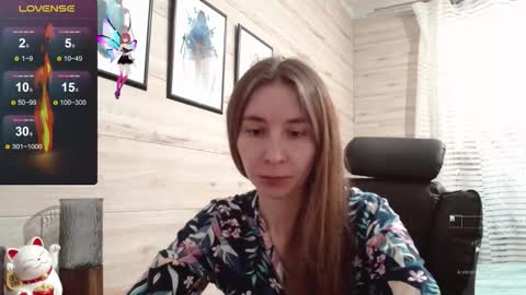 Snapshot of wow_porno_ chatting on 10.24.25 Anna  online show from 10.24.25