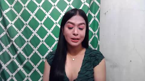 Snapshot of xasianbigcumx chatting on 02.15.25 xasianbigcumx online show from 02.15.25