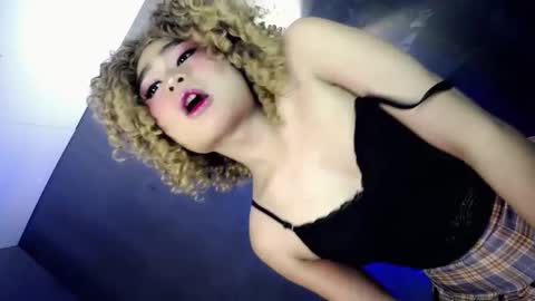 Snapshot of xchinita_kyanggx chatting on 12.22.24 kianna online show from 12.22.24