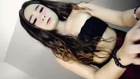 Snapshot of xchinita_kyanggx chatting on 01.01.25 kianna online show from 01.01.25