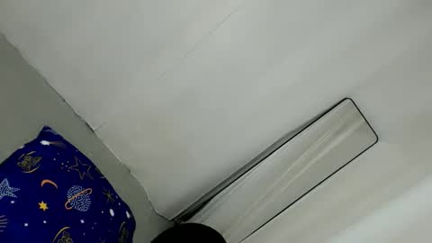 Snapshot of xchinita_kyanggx chatting on 10.20.25 kianna online show from 10.20.25