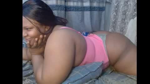 Snapshot of xcumxonxme chatting on 01.22.25 xcumxonxme online show from 01.22.25