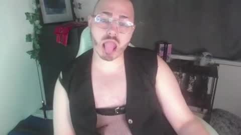 Snapshot of xfabian_love chatting on 09.11.25 F A B I A N online show from 09.11.25