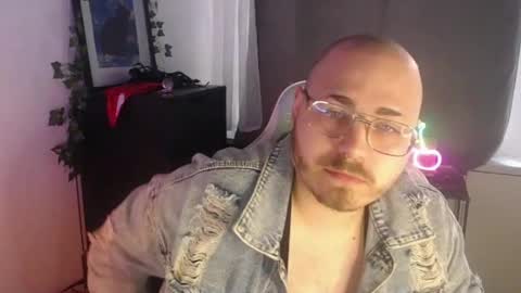 Snapshot of xfabian_love chatting on 09.23.25 F A B I A N online show from 09.23.25