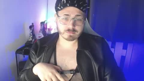 Snapshot of xfabian_love chatting on 10.10.25 F A B I A N online show from 10.10.25