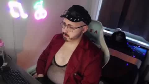 Snapshot of xfabian_love chatting on 10.19.25 F A B I A N online show from 10.19.25