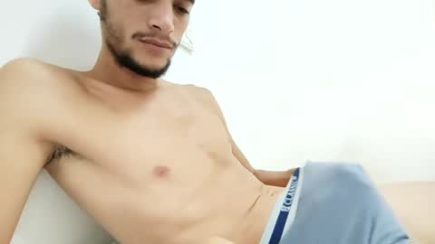 Snapshot of xineeddine chatting on 10.03.25 xineeddine online show from 10.03.25