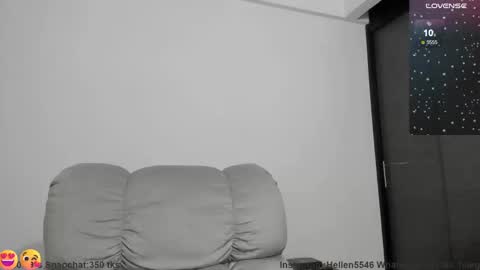 Snapshot of xspecialroomx chatting on 02.04.25 Hellen Sofia instagram hellen5546 online show from 02.04.25