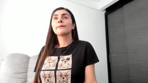 Snapshot of xspecialroomx chatting on 02.23.25 Hellen Sofia instagram hellen5546 online show from 02.23.25