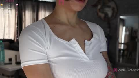 Snapshot of xwithy chatting on 02.11.25 FrancyStepmom and YStepson    INTERESTED IN A GIRL-GIRL COLLABORATION  TEXT ME HERE  or INSTAGRAM online show from 02.11.25