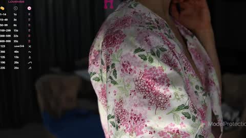 Snapshot of xwithy chatting on 03.05.25 FrancyStepmom and YStepson    INTERESTED IN A GIRL-GIRL COLLABORATION  TEXT ME HERE  or INSTAGRAM online show from 03.05.25