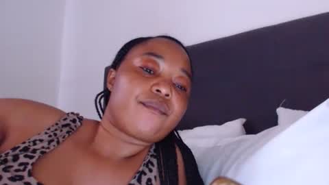 Xxamor online show from 10.20.25