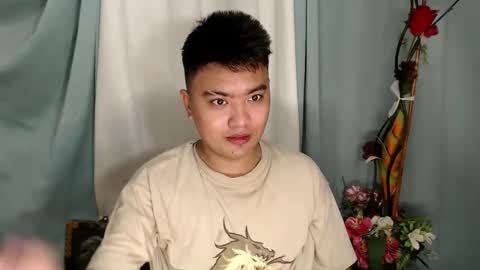 Snapshot of xxhotloyd_cummerx chatting on 01.01.25 Loyd online show from 01.01.25