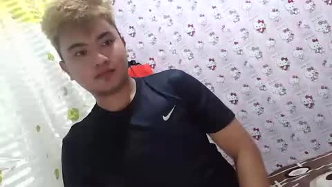 Snapshot of xxhotloyd_cummerx chatting on 09.23.25 Loyd online show from 09.23.25