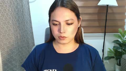 Snapshot of xxjulielovesyouxx chatting on 01.24.25 July online show from 01.24.25