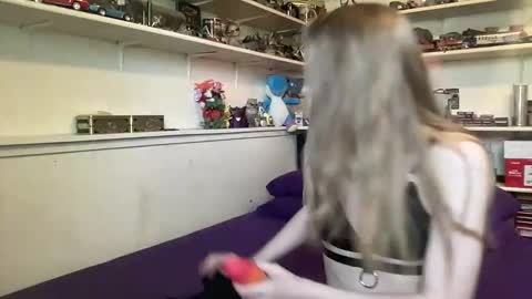 Snapshot of xxloveanastasia chatting on 10.17.25 LoveAnastasia online show from 10.17.25