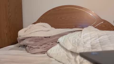 Snapshot of xxxfredmtlxxx chatting on 01.05.25 xxfredmtl18xx online show from 01.05.25