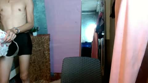 Snapshot of xxxfuckgirlyumsxxx chatting on 12.11.24 Your Princess Yums online show from 12.11.24